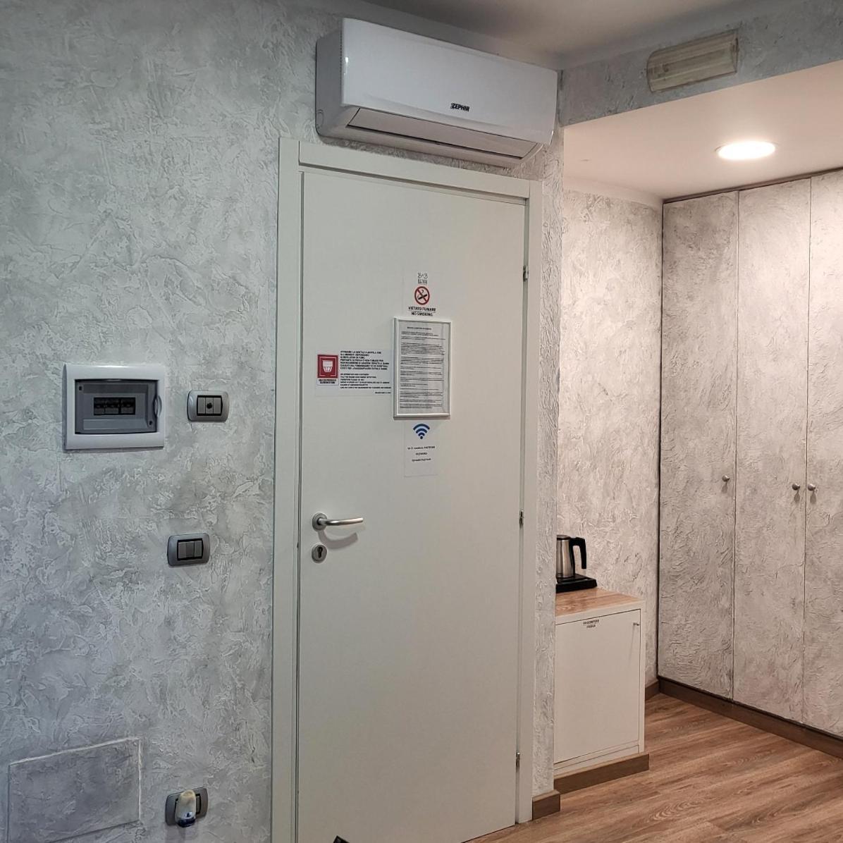 Illuvia 2 Affitta Camere Cornaredo Exterior photo