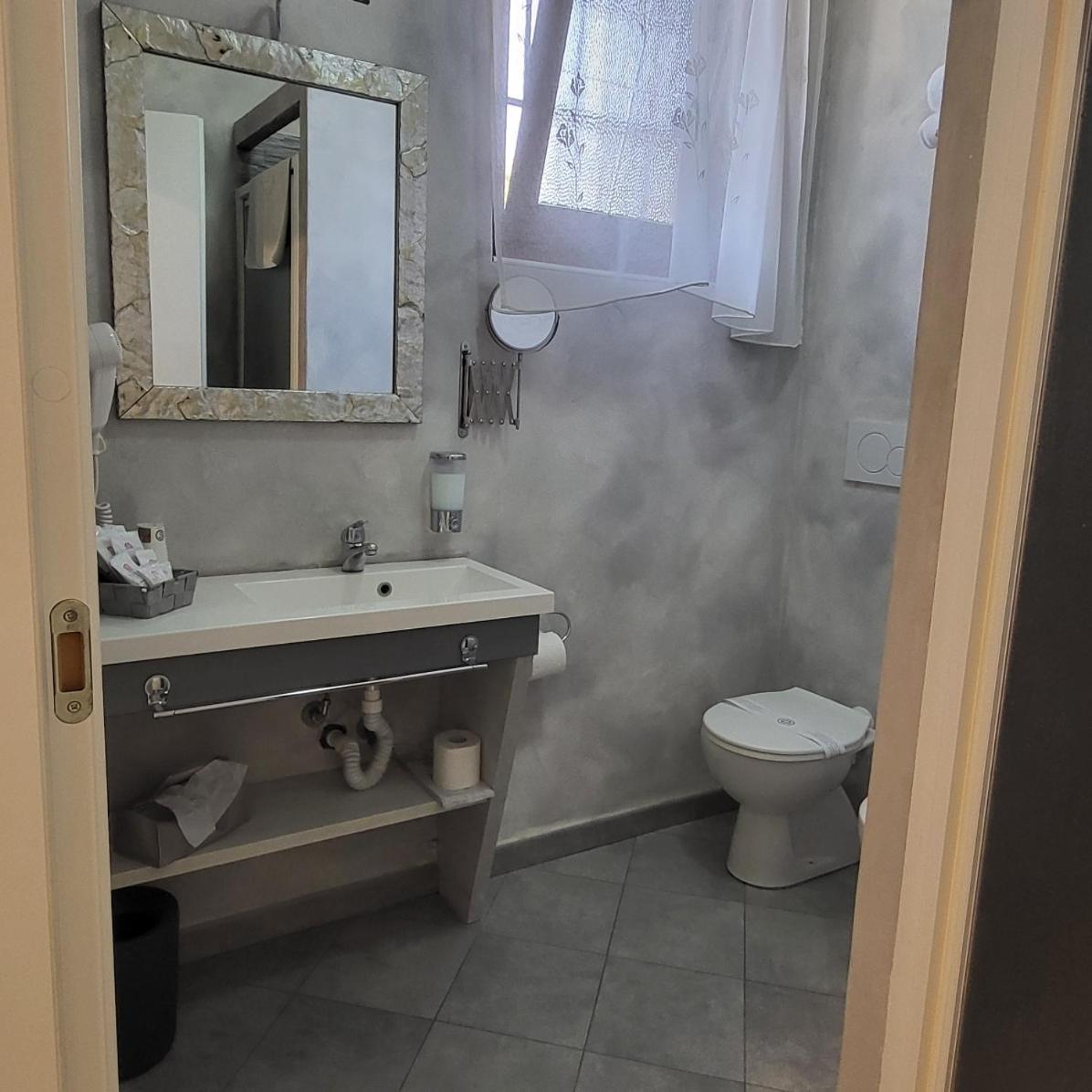 Illuvia 2 Affitta Camere Cornaredo Exterior photo