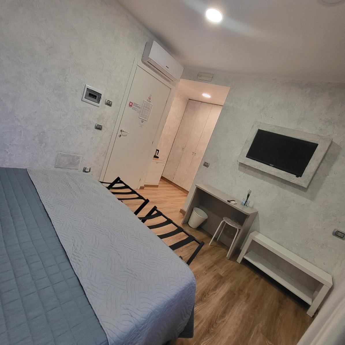 Illuvia 2 Affitta Camere Cornaredo Exterior photo